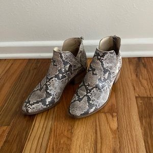 Dolce Vita ankle booties